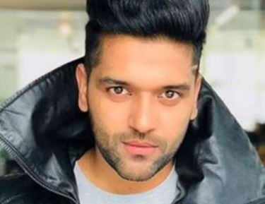 Singer Guru Randhawa ਦੀਆਂ ਵਧੀਆਂ ਮੁਸ਼ਕਿਲਾਂ; ਇਸ ਗਾਣੇ ਨੂੰ ਗਾ ਕੇ ਬੁਰੇ ਫਸੇ ਗਾਇਕ ਗੁਰੂ ਰੰਧਾਵਾ , ਜਾਣੋ ਪੂਰਾ ਮਾਮਲਾ